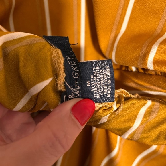 Lark + Grey striped yellow two piece set - Picture 8 of 8